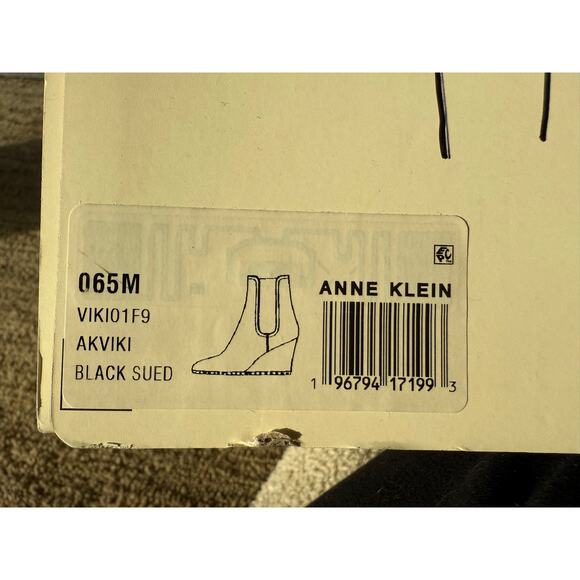 New‎ Anne Klein Akviki Black Suede Wedge Boot 6.5 - Picture 8 of 8
